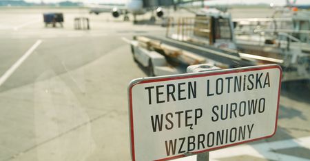 Czy potrzebujemy więcej lotnisk? "Niezwykle trudno będzie je budować"