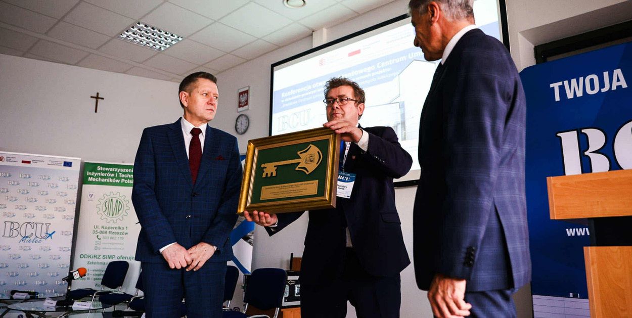 Mielec. Otwarcie Branżowego Centrum Umiejętności: kuźni kadr dla lotnictwa