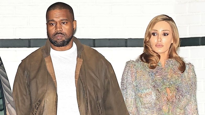 Bianca Censori i Kanye West wychodzą z hotelu