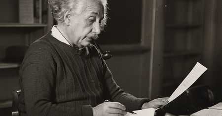 Wzięli pod lupę teorię Einsteina. Wnioski dają do myślenia