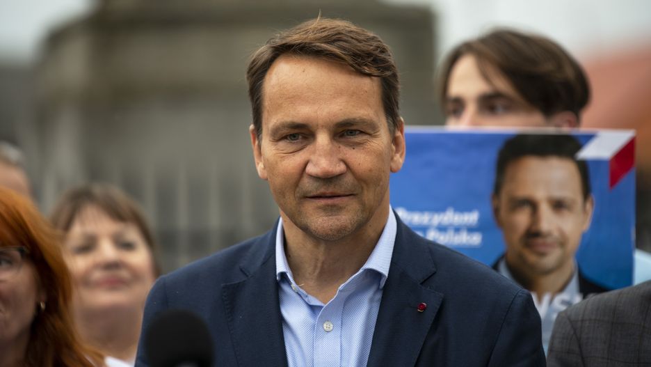 Tykocin, woj. podlaskie, 10.07.2020. Przedwyborcza wizyta Radoslawa Sikorskiego w woj. podlaskim. N/z Radoslaw Sikorski europosel PO