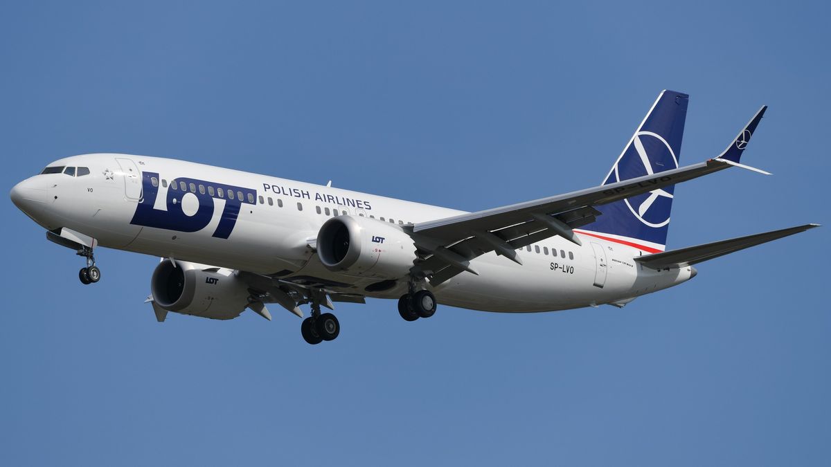 Problemy techniczne samolotu do Egiptu