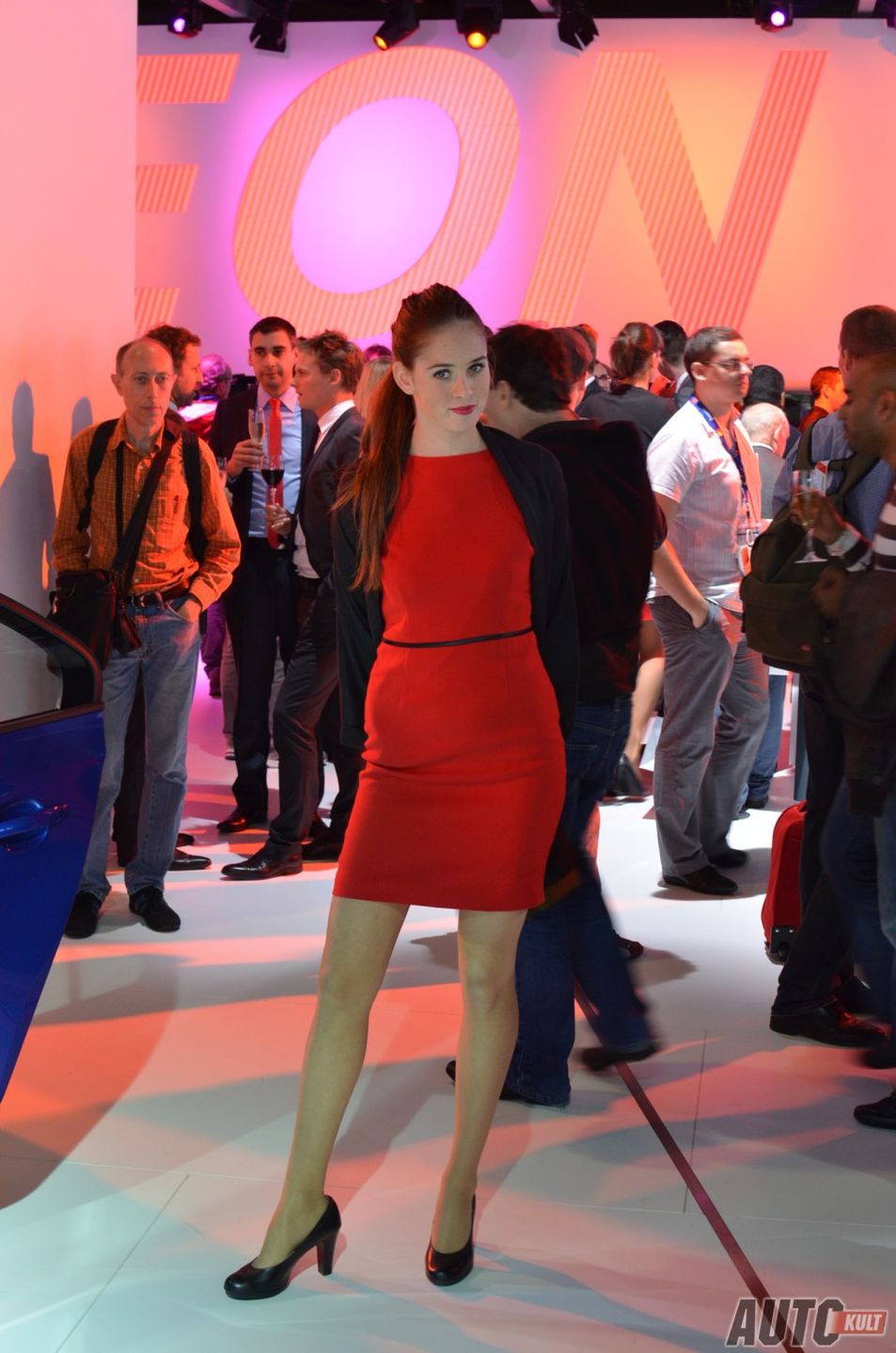 Hostessy z Paris Motor Show 2012 [galeria] 73