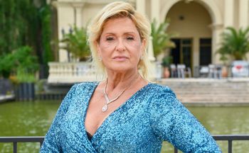 O seksie po sześćdziesiątce mówi otwarcie. Nie wszystkim to się podoba