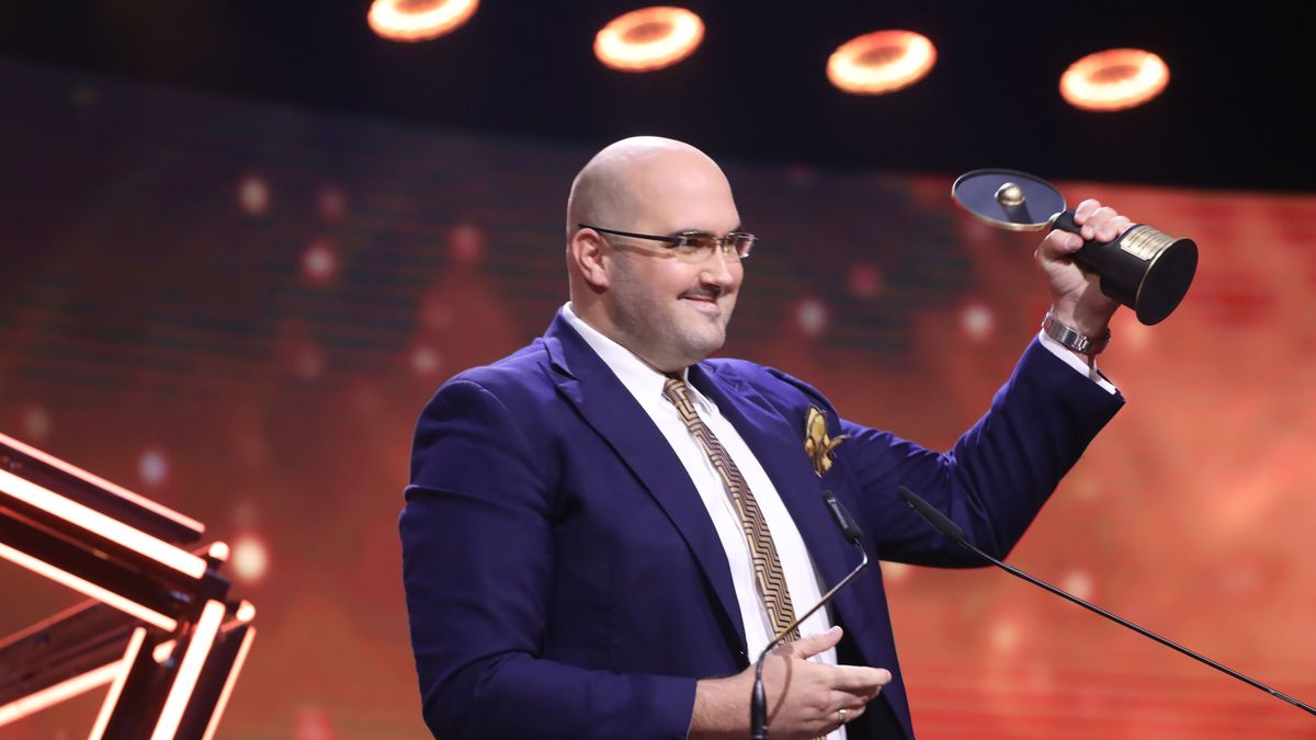 Uroczysta gala wręczenia Nagród Mediów Publicznych. Nagrodę specjalną odbiera Jarosław Olechowski. Listopad 2020 roku
