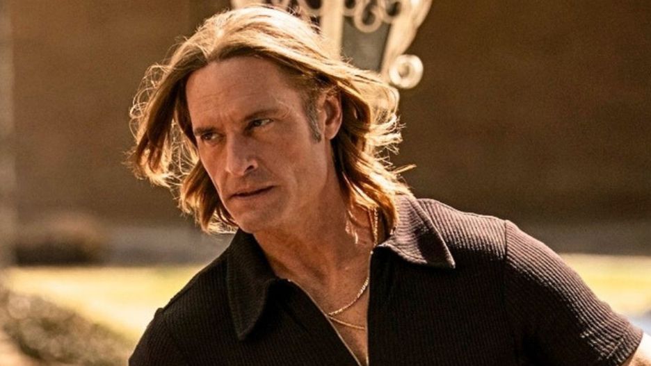 Josh Holloway w serialu "Duster"