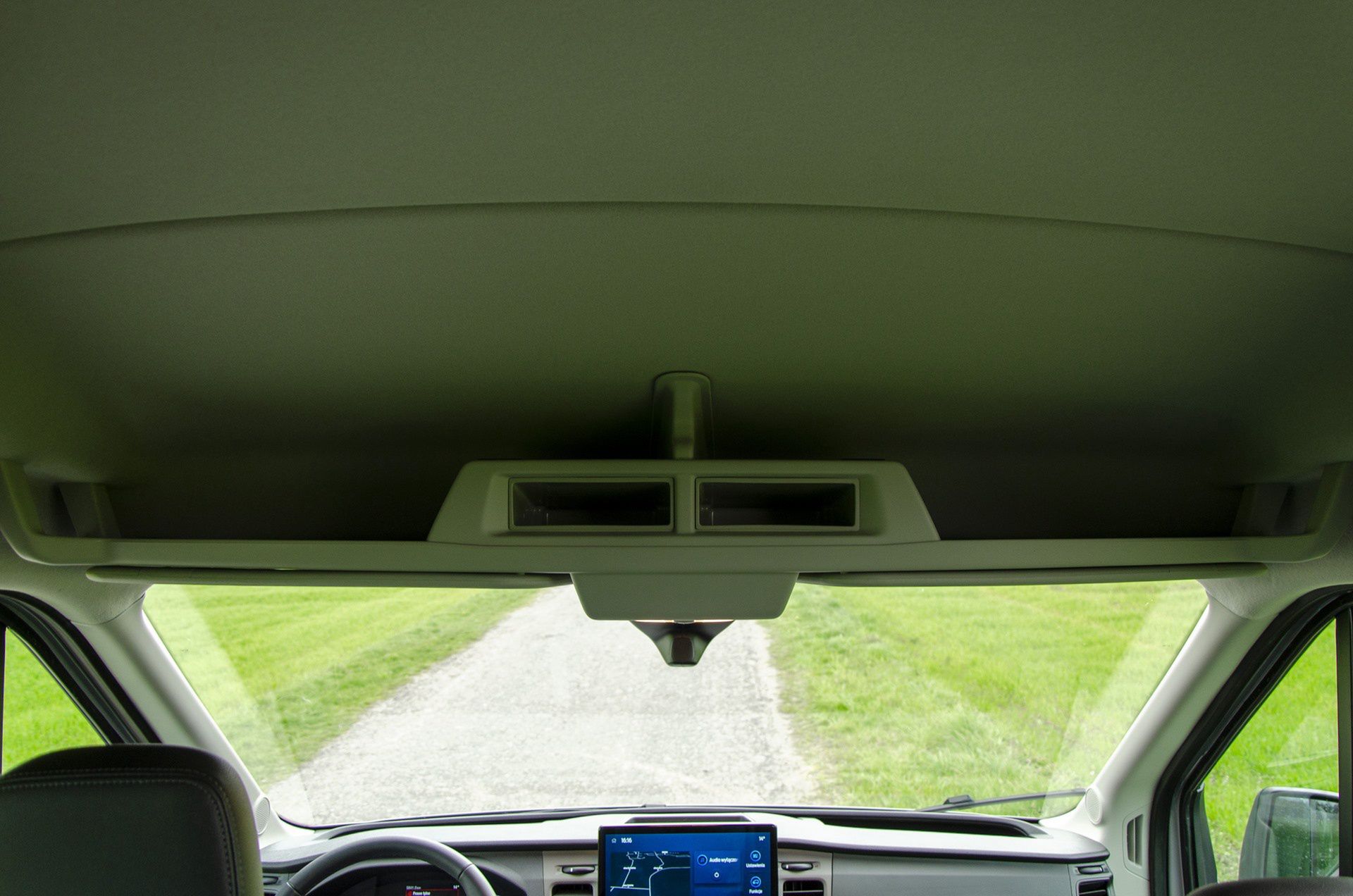 Ford Transit Trail (2023)