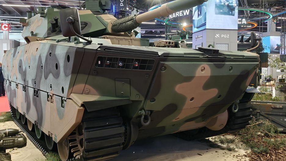 M120 RAK na podwoziu Borsuka.