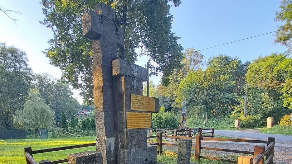 Jednym z punktów na trasie będzie miejsce pamięci w Furmanowie