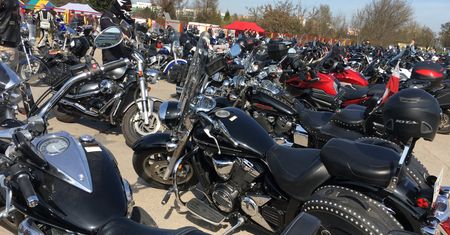 Giełda motocyklowa w czasie COVID-19. Warszawski Bazar Motocyklowy startuje na początek sezonu
