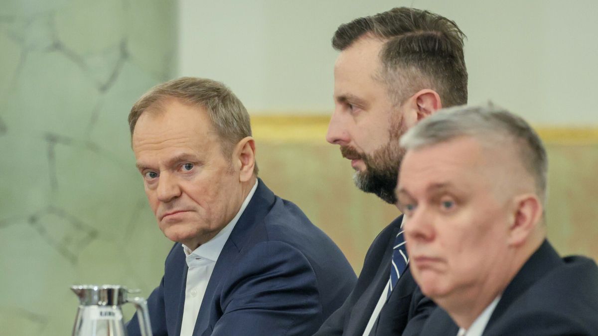 Posiedzenie Rady Bezpiecze?stwa Narodowego
Fot. Wojciech Olkusnik/East News, 24.02.2025. Warszawa. Posiedzenie Rady Bezpieczenstwa Narodowego, w 3. rocznice rosyjskiej inwazji na Ukraine.
N/z: premier Donald Tusk, minister obrony narodowej Wladyslaw Kosiniak-Kamysz, minister SWiA Tomasz Siemoniak
Wojciech Olkusnik