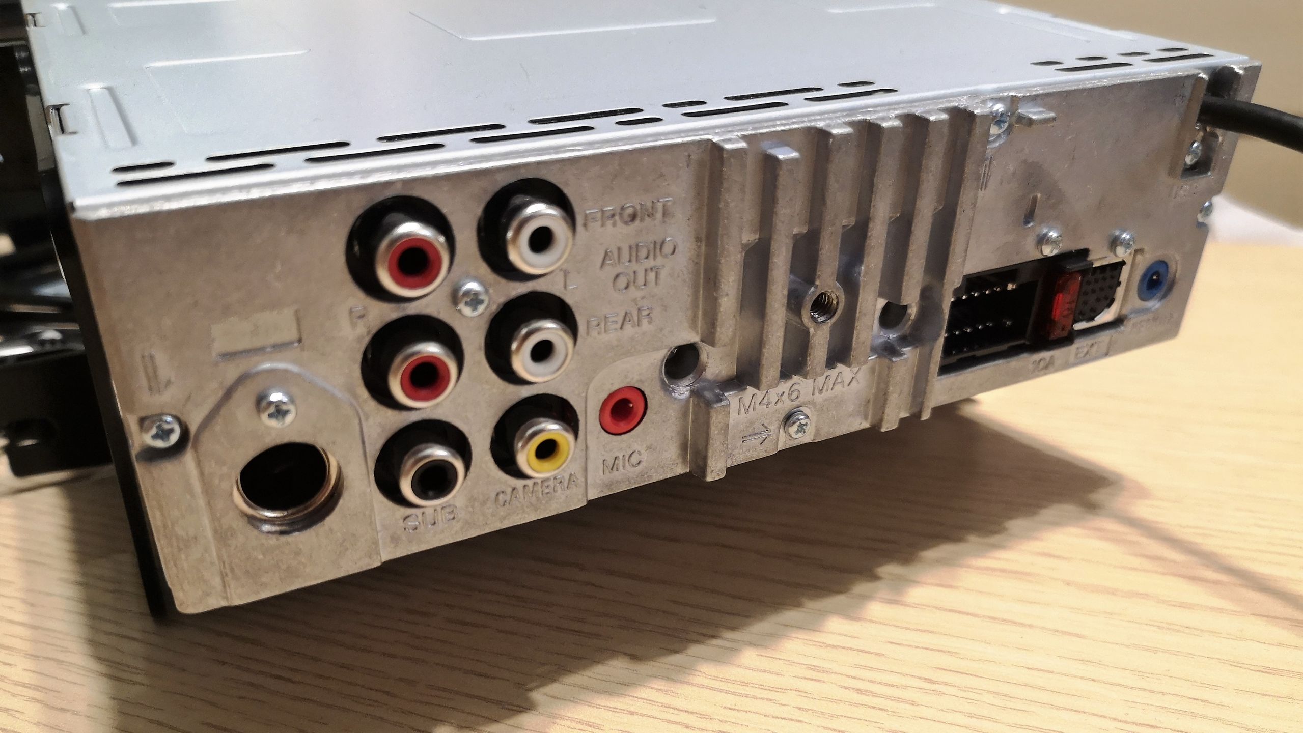 Sony XAV-AX100: sposób na Android Auto i Apple CarPlay w każdym samochodzie 9