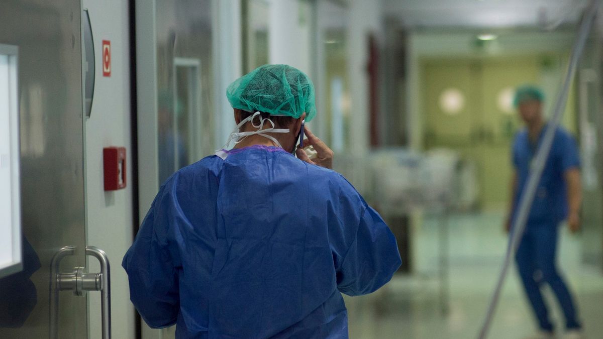 Medycy ze szpitala, w którym operowano Jarosława Kaczyńskiego, są rozgoryczeni z powodu swoich zarobków