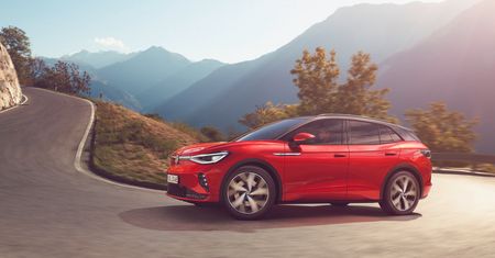 VW ID.4 GTX pokazuje, że elektryczne SUV-y też chcą być hot. Osiągi się zgadzają