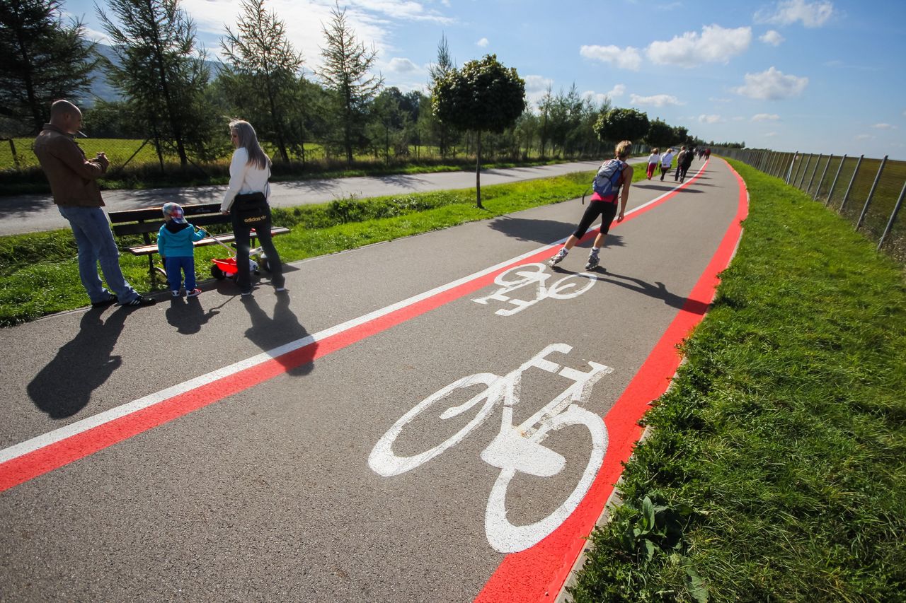 Bielsko-Biała. Tereny wokół lotniska są chętnie odwiedzane przez bielszczan.