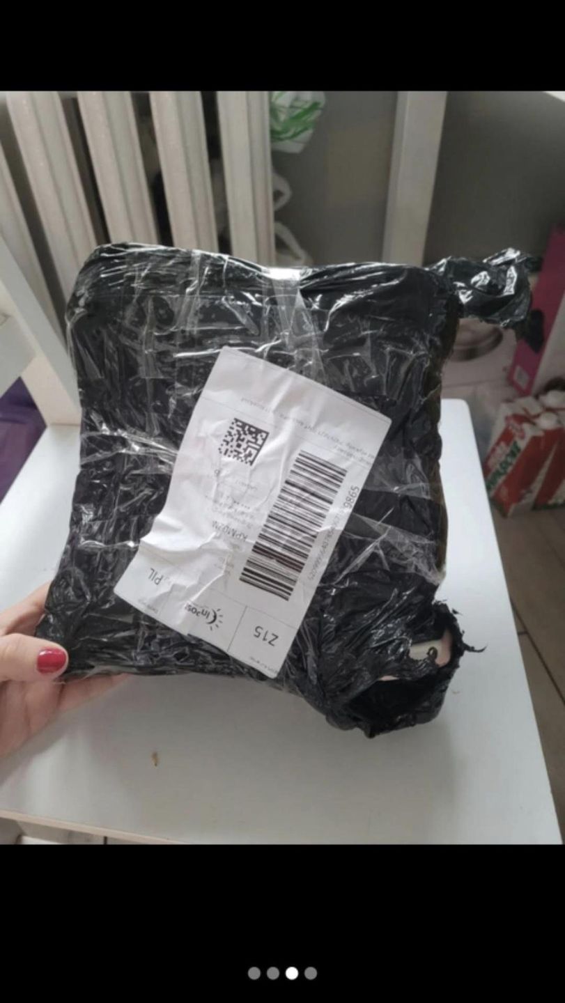 screeny Facebook, grupa Oszukani na Vinted