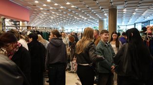 Kielce: Wyprzedaż garażowa przed Kieleckim Centrum Kultury