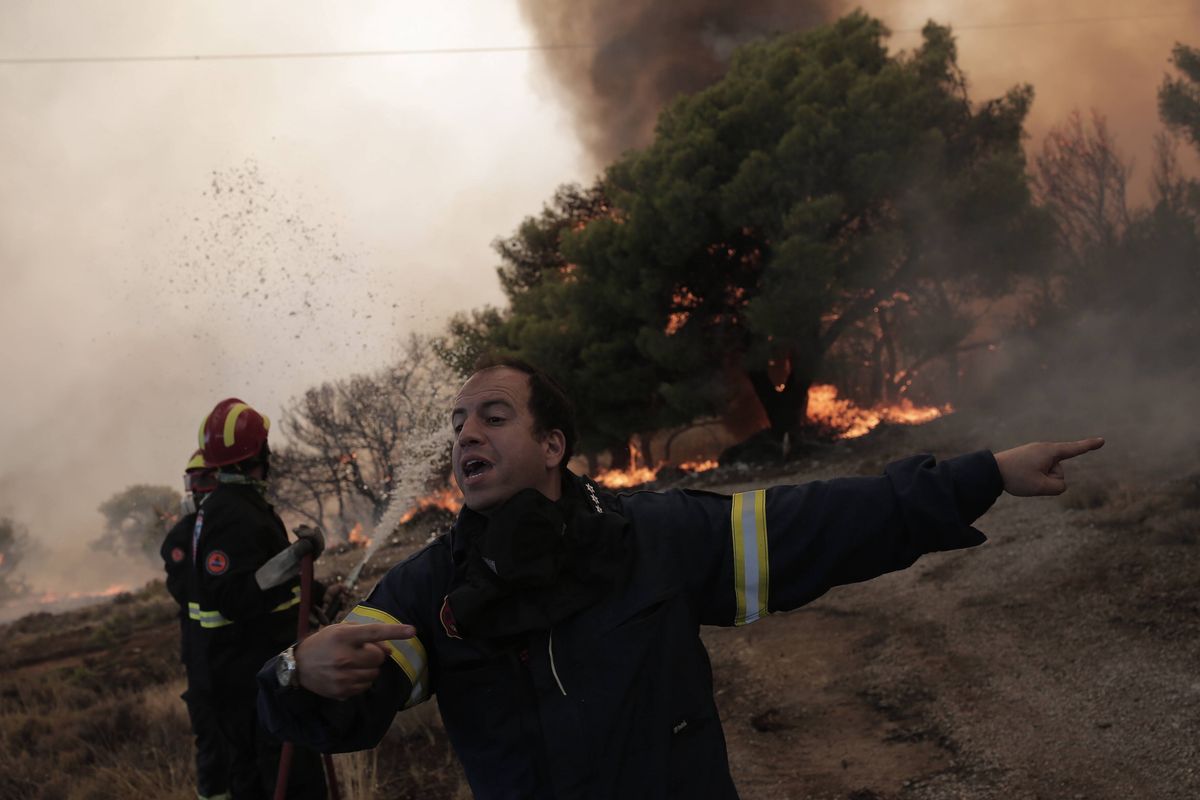 Greccy strażacy w akcji