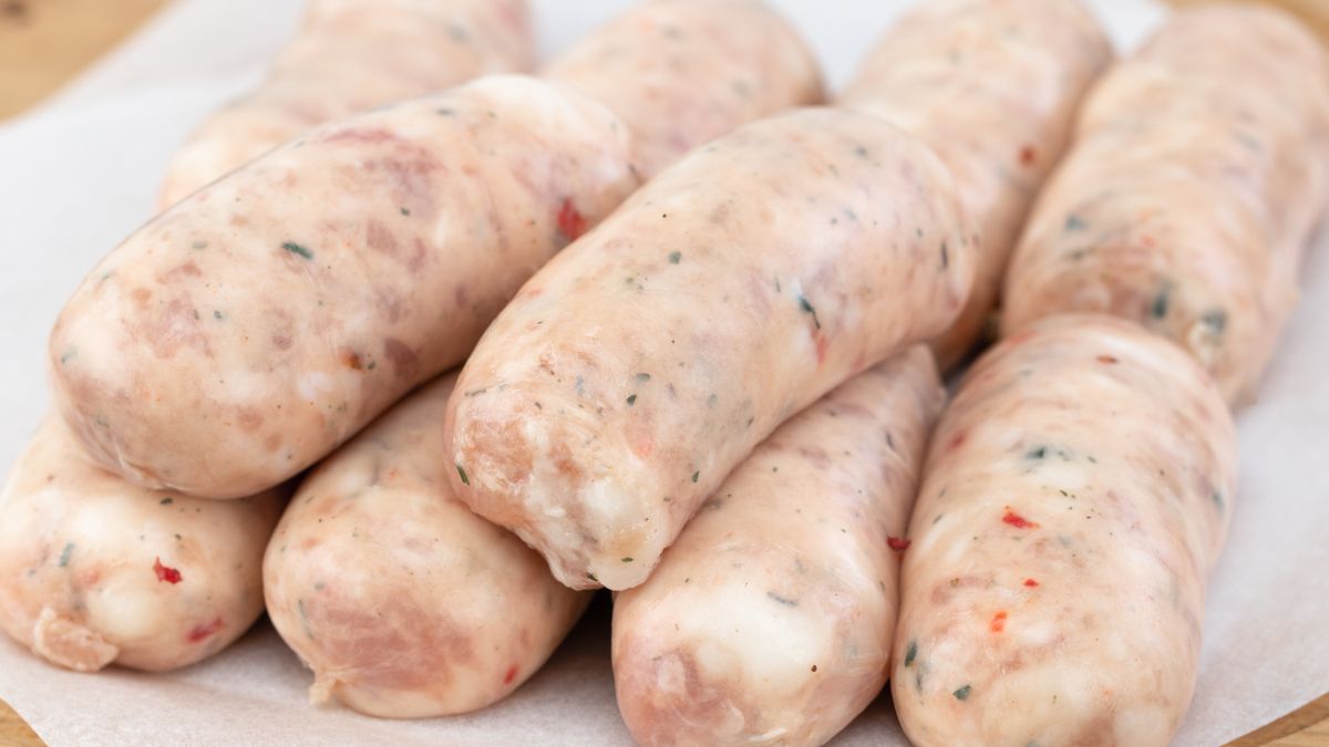 Już po kolorze rozpoznasz jakość białej kiełbasy