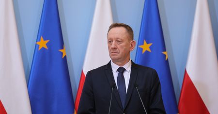 Minister rolnictwa zapewnia, że zboże wyjedzie z Polski. "Jak mi się nie uda, mogę odejść"