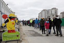 Warszawa. Głód wiedzy o metrze. Tłumy chętnych do zwiedzenia stacji C20 Kondratowicza