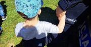 1,5-roczny chłopiec szedł boso ulicą. Interweniowała policja