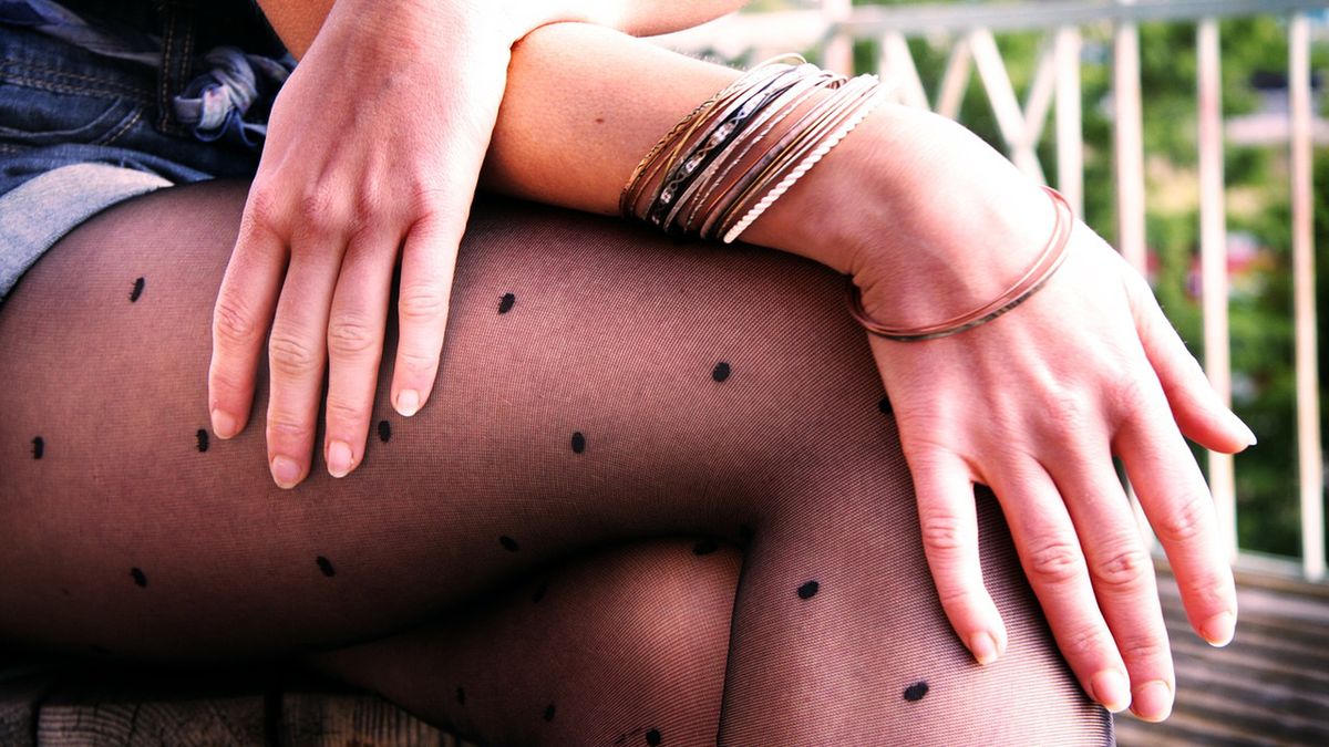 Białe paznokcie i jasne plamy na płytce mogą wynikać z niedoboru cynku w diecie