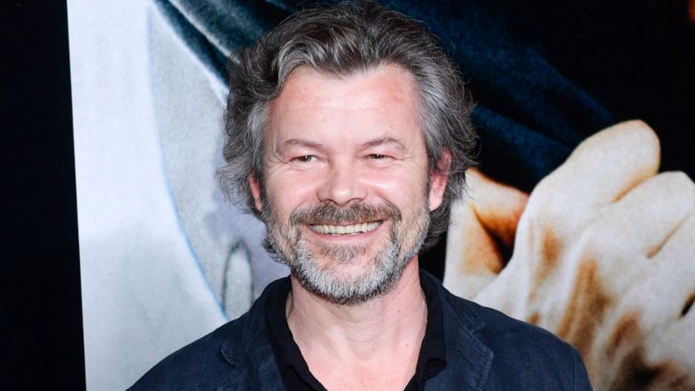 Jacek Braciak z synem Konradem na okładce magazynu "Replika"