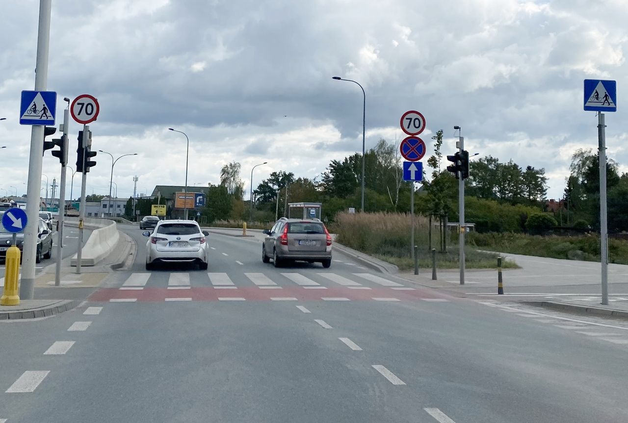 przejście dla pieszych z sygnalizacją