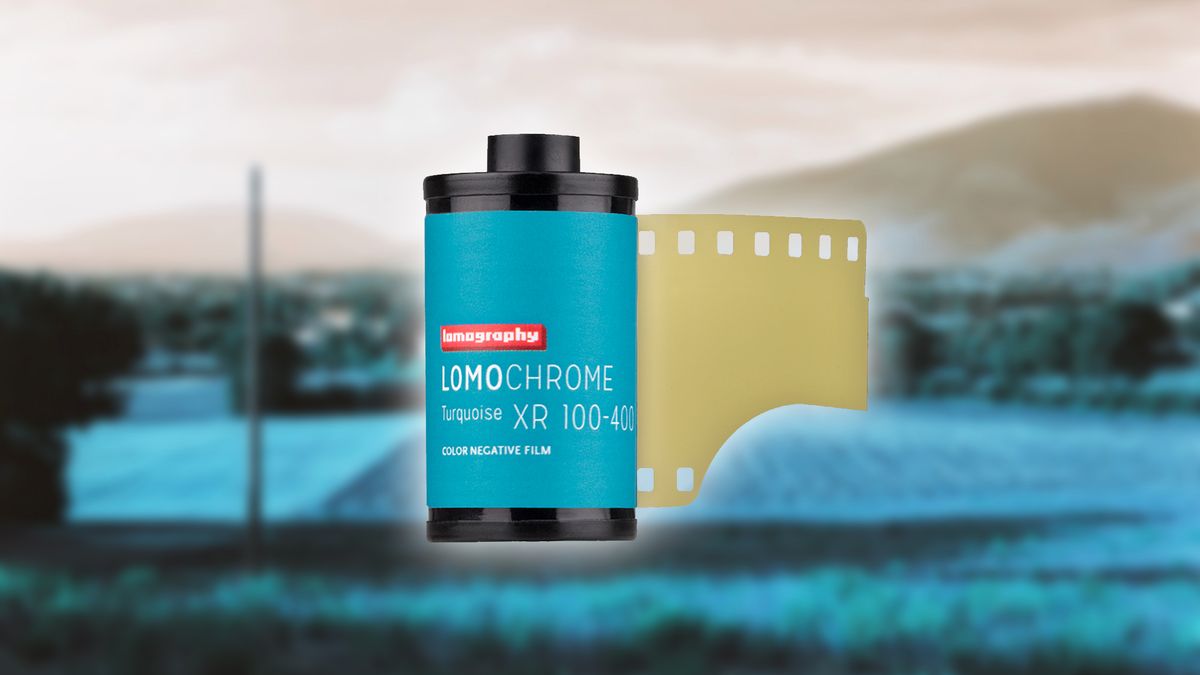 Fotografia tradycyjna umiera, a Lomography wskrzesza Turquoise 1