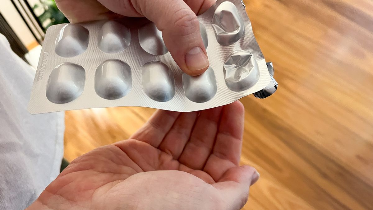 A man pops a large white medication tablet from a foil blister pack with a wooden floor behind.
A close-up view shows a man pressing a large white medication tablet out of a foil blister pack, symbolising men's health, prescriptions, and issues around medicine, addiction, and treatment.
burroblando
heart