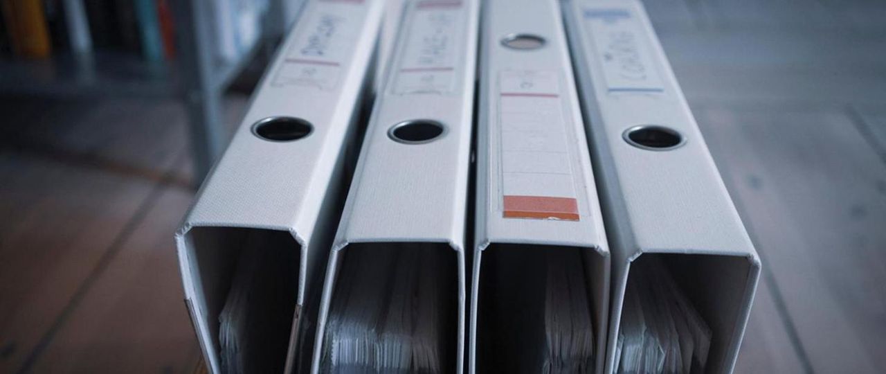 Afera VAT na 795 milionów złotych! Śląska KAS rozbiła międzynarodowy gang fikcyjnych faktur w branży kosmetycznej