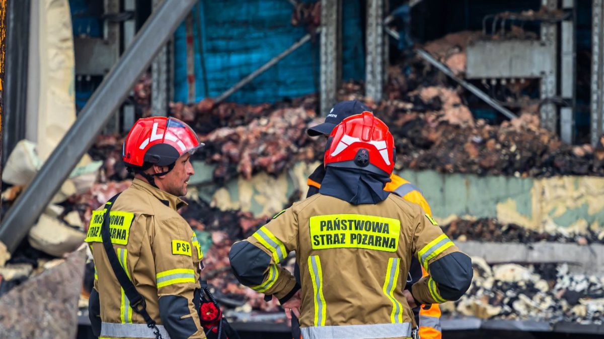 Trudne poszukiwania strażaka na Kaszubach