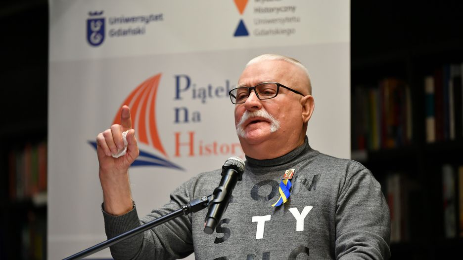 Gdańsk, 02.12.2022. Były prezydent RP Lech Wałęsa podczas konferencji pt. "W 40 lat po powstaniu TKK NSZZ "Solidarność", 2 bm. w bibliotece Europejskiego Centrum Solidarności w Gdańsku. (amb) PAP/Adam Warżawa