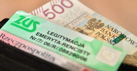 Zmiany w legitymacjach emerytów. Ten dokument ma już ponad pół miliona seniorów