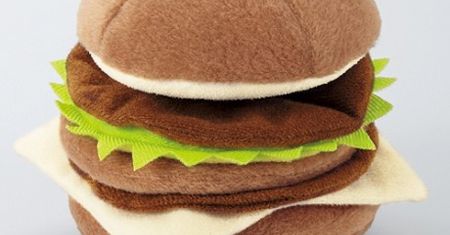 Wytrzyj monitor hamburgerem
