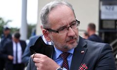 Grodzisk Mazowiecki. Minister nagrodził pracowników za obronę punktu szczepień