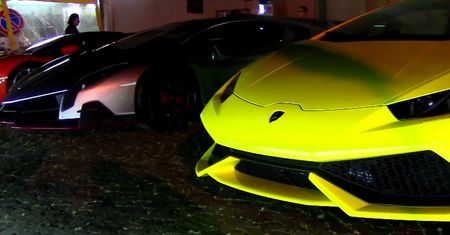 Lamborghini Veneno i Huracán na ulicach Sant'Agata Bolognese