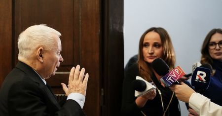 Reakcja łańcuchowa w PiS. Mechanizm, którego Kaczyński nie potrafi zatrzymać [OPINIA]