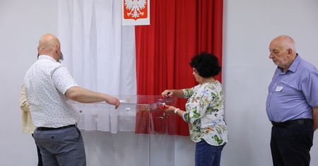 Amerykańskie media o wyborach w Polsce. Wygrana "nacjonalisty"