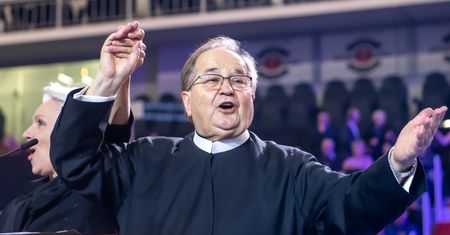 "Orgia" przed Radiem Maryja. Zaroiło się od policji