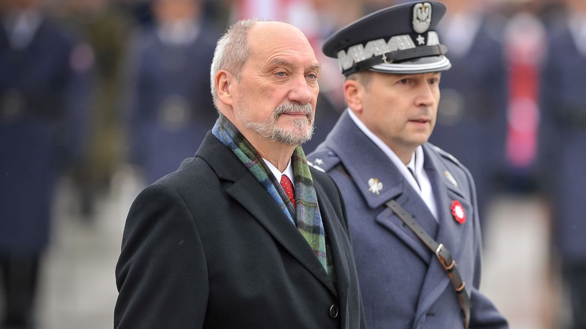 Jakie wykształcenie ma Antoni Macierewicz?