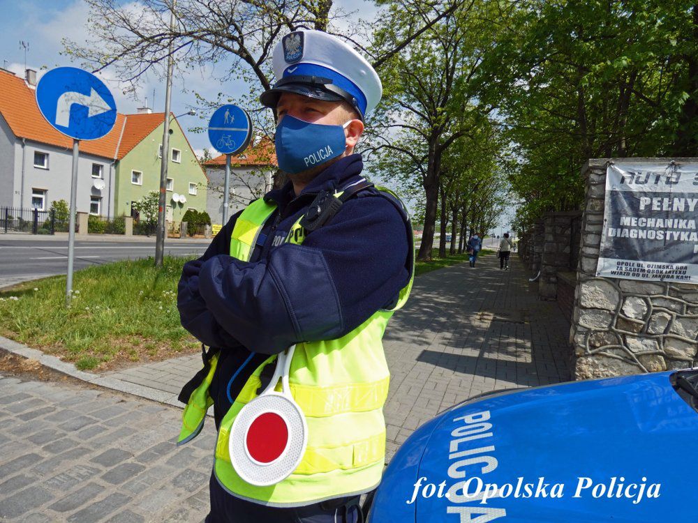 W zderzeniu z rozpędzonym samochodem pieszy nie ma szans