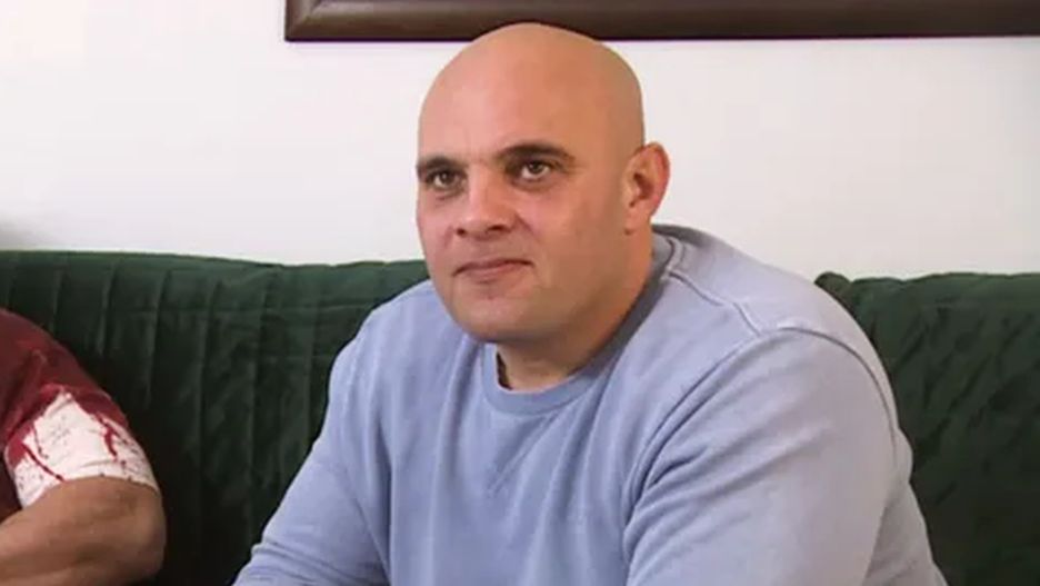 Dominik Abus jest gwiazdą programu "Gogglebox. Przed telewizorem"