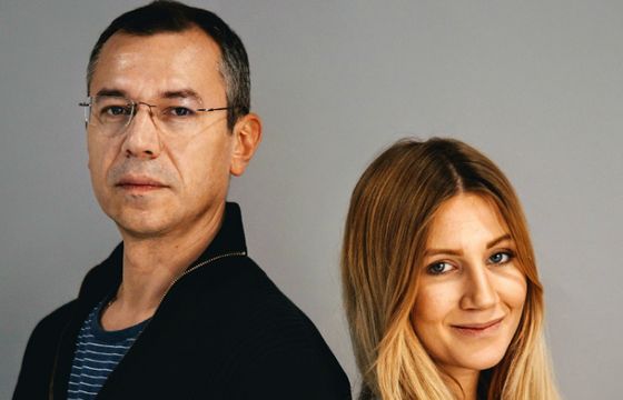 Jan Kałasznikow i Katarzyna Ratajczak w agencji V&amp;P