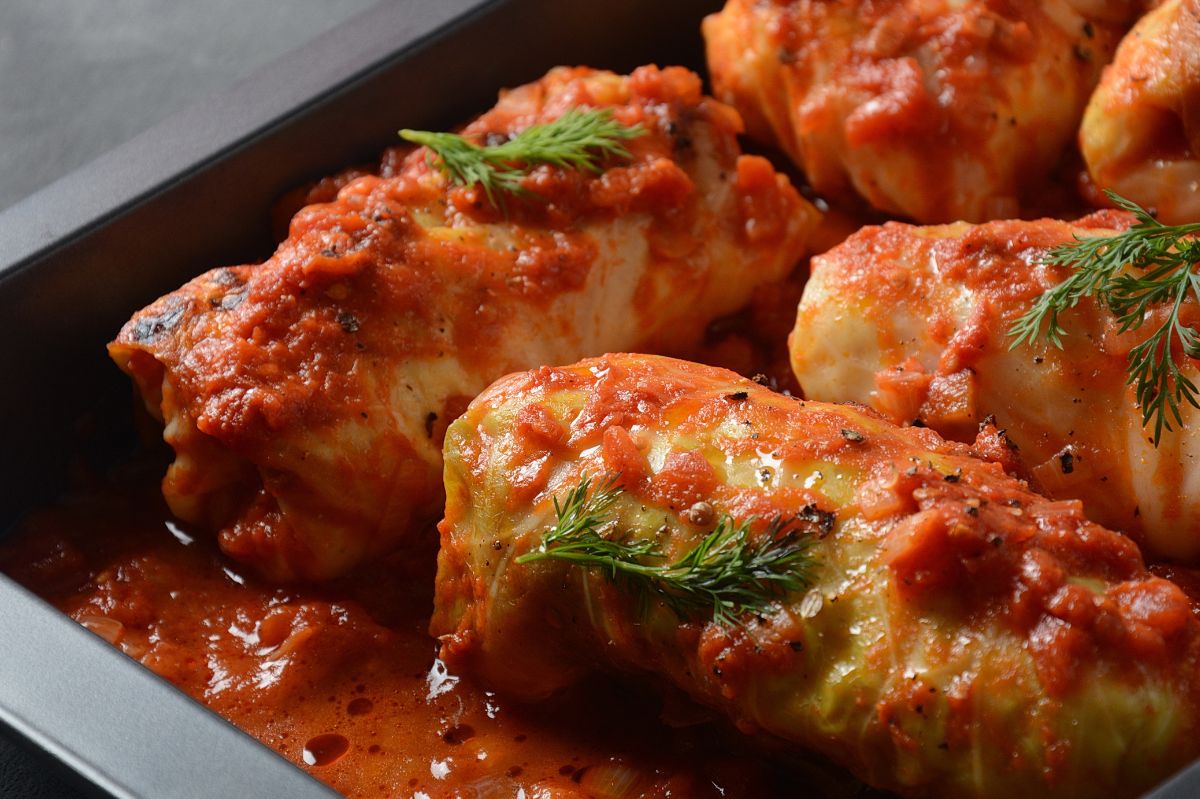 Reinvent your cooking with effortless oven-baked cabbage rolls: A recipe you must try
