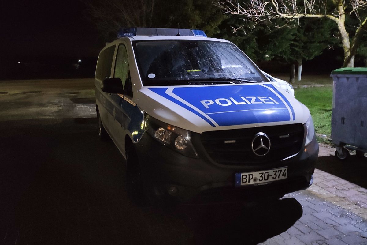 Radiowóz niemieckiej policji (zdjęcie ilustracyjne).