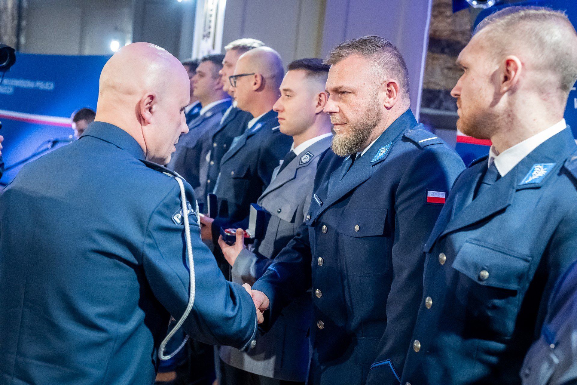 Policjanci którzy, przyczynili się do uratowania życia i zdrowia innej osoby lub wykazali się wyjątkową, prospołeczną postawą w niesieniu pomocy odebrali Kryształowe Serca. 