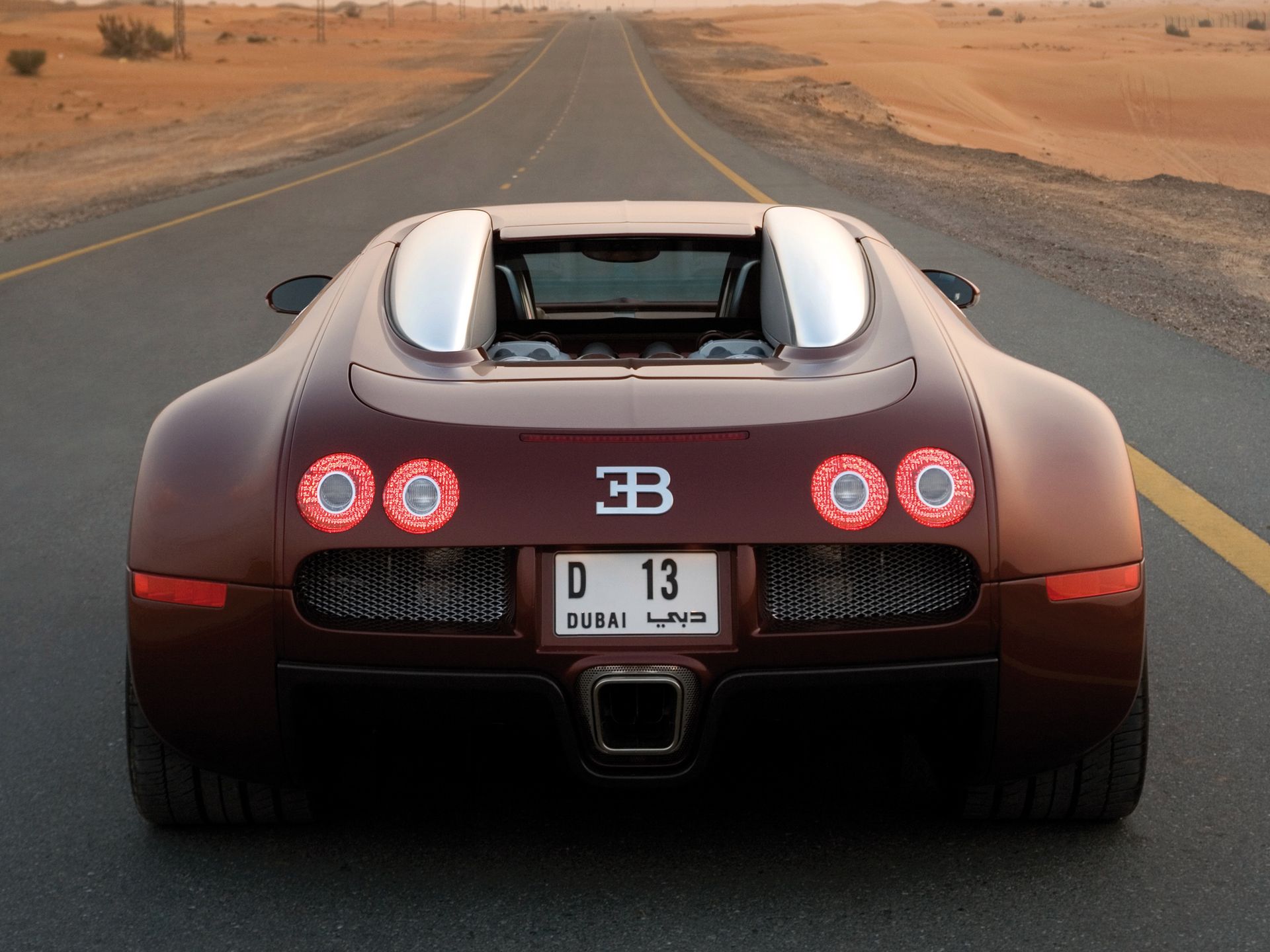 Bugatti Veyron 4