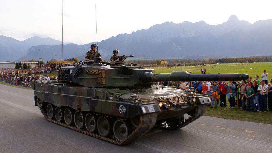 Szwajcarski Leopard 2A4 znany jako Panzer 87